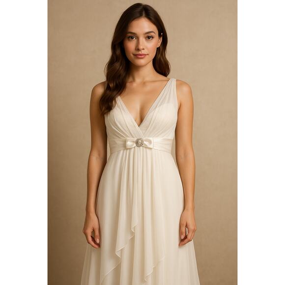 Betsy & Adam White Embellished Gown - Size 14 - Picture 1 of 16